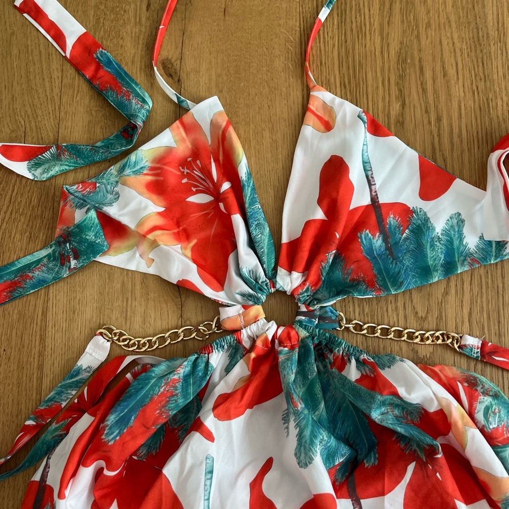 Dress - Picture 2 of 3